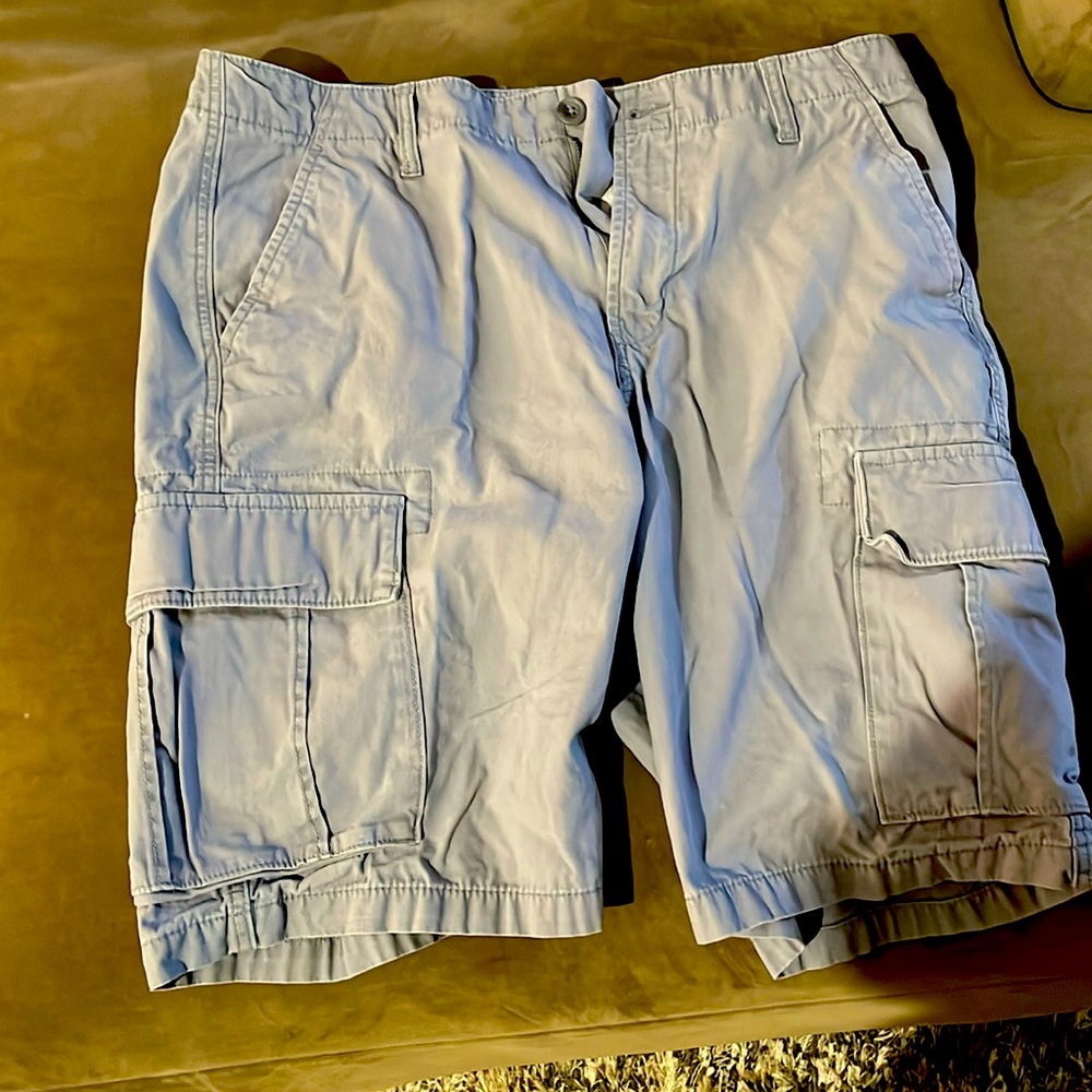 Light blue old navy cargos, very good condition.